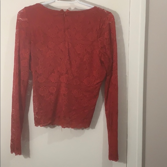 Top - Picture 2 of 4